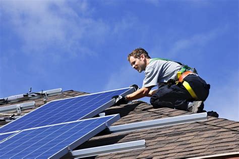 installateur panneaux photovoltaïques échirolles|Installateur de panneaux solaires photovoltaïques : fiche métier.